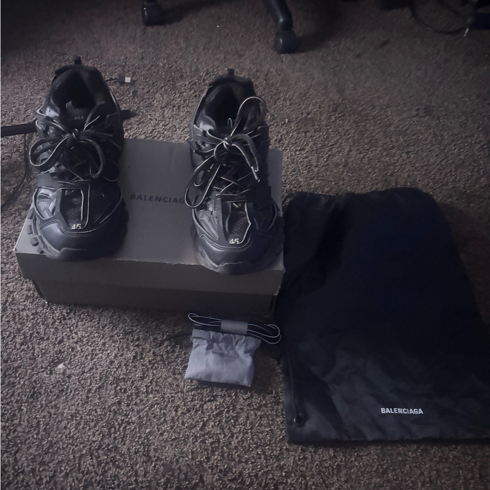 Balenciaga Men's Dark Gray Sneakers